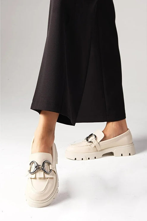 حذاء لوفر نسائي من Suzi أسود اللون بنعل سميك -396