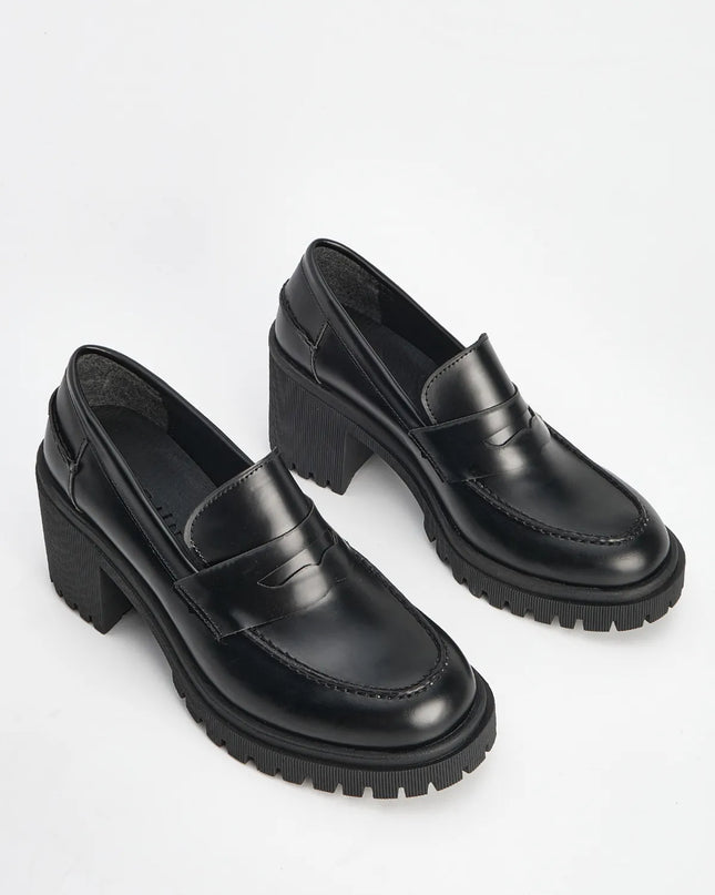 Zumes Thick Heeled Black Loafer -379