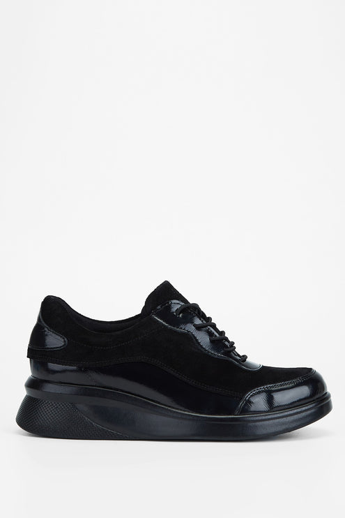 حذاء كاجوال نسائي من الجلد الطبيعي باللون الأسود من Lecce -302
