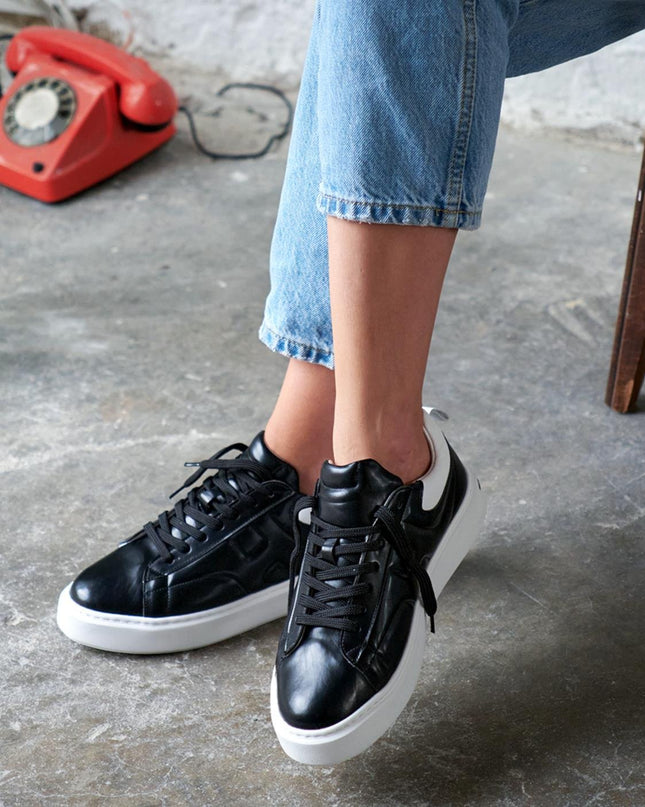 GREDY BLACK WHITE SNEAKERS -285