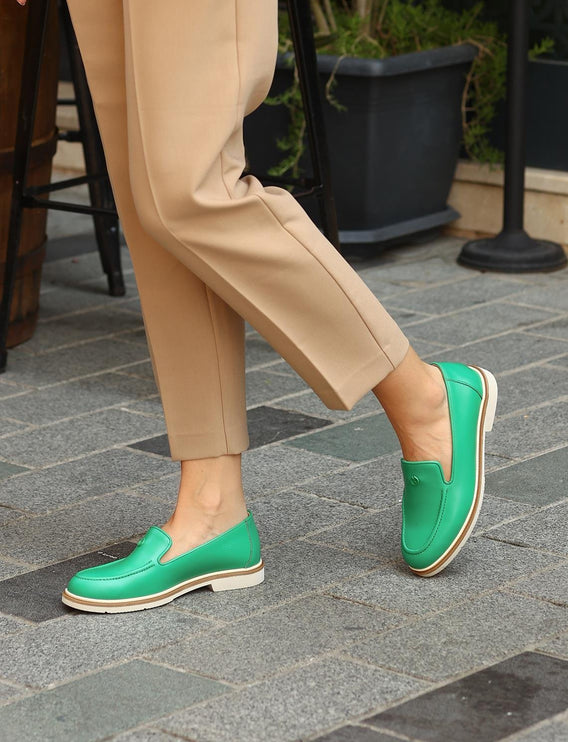 Polyurethane Sole Genuine Leather Green Women's Loafer Shoes -359