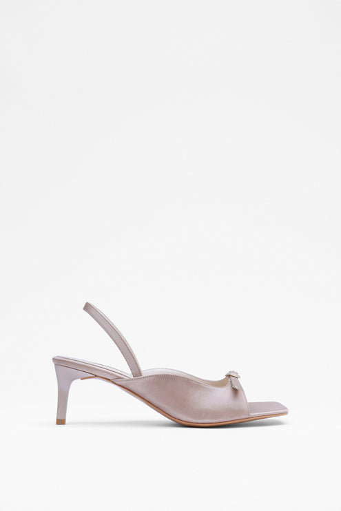 BUT TOE STONE BUCKLE DETAILED NUDE SATIN HEELS 577║