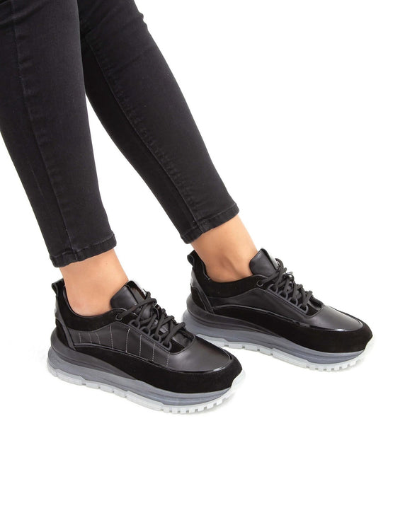 أحذية رياضية وأحذية رياضية سوداء من الجلد الطبيعي للنساء من Valmenti - 247